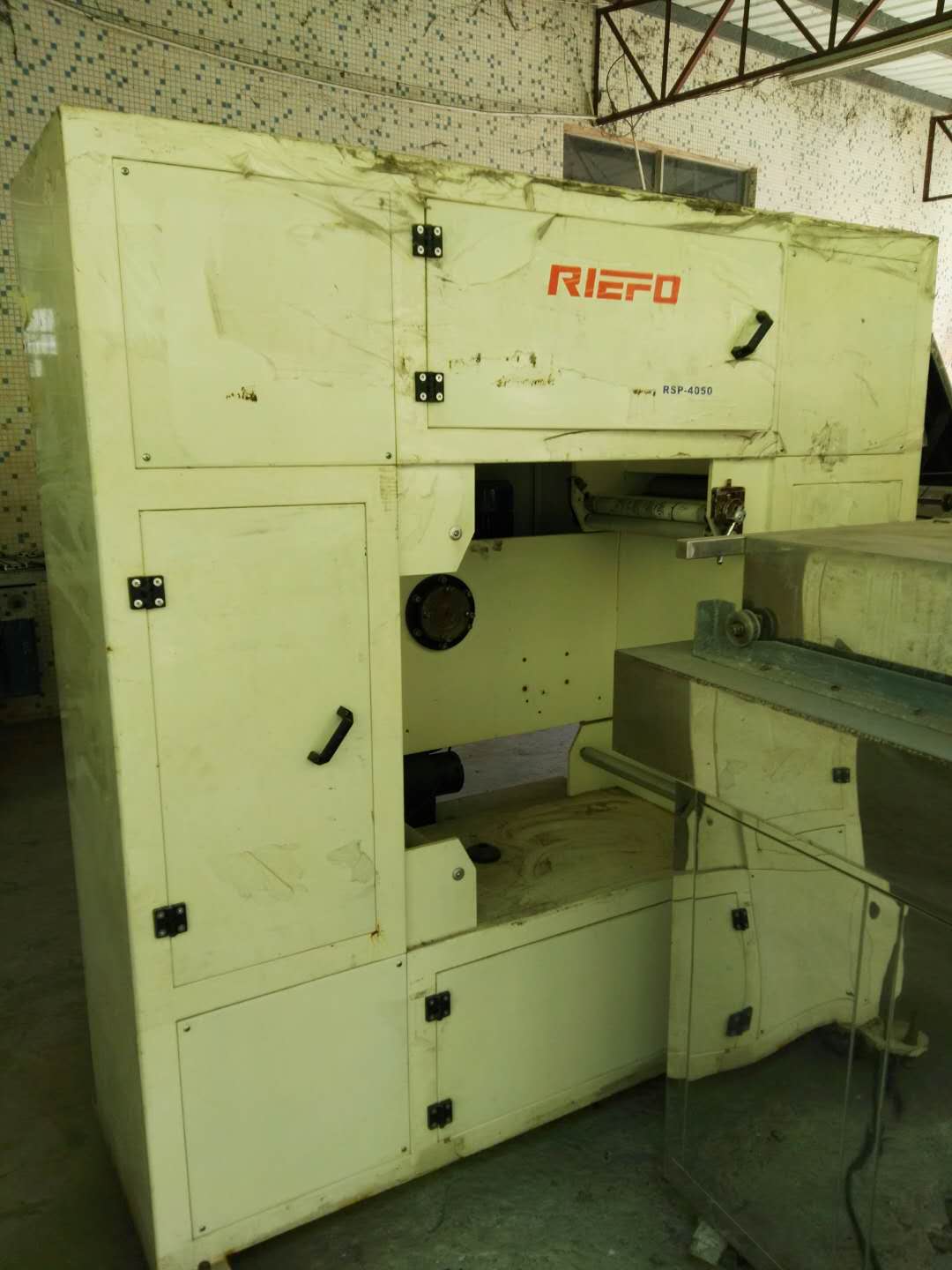 二手卷對(duì)卷絲印機(jī)圖片/二手卷對(duì)卷絲印機(jī)樣板圖 (1)