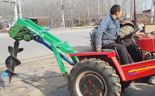 供應(yīng)旋挖機(jī)  種樹(shù)挖坑機(jī)