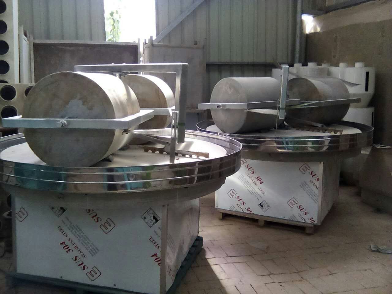 小米電動(dòng)石碾碾米機(jī)圖片