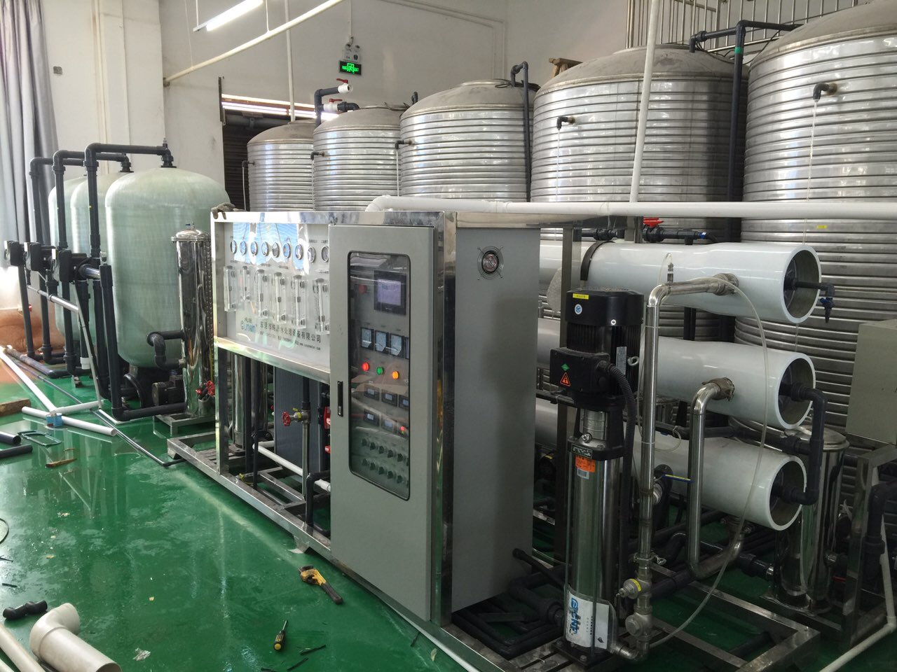 工業(yè)純水機(jī)圖片/工業(yè)純水機(jī)樣板圖 (2)