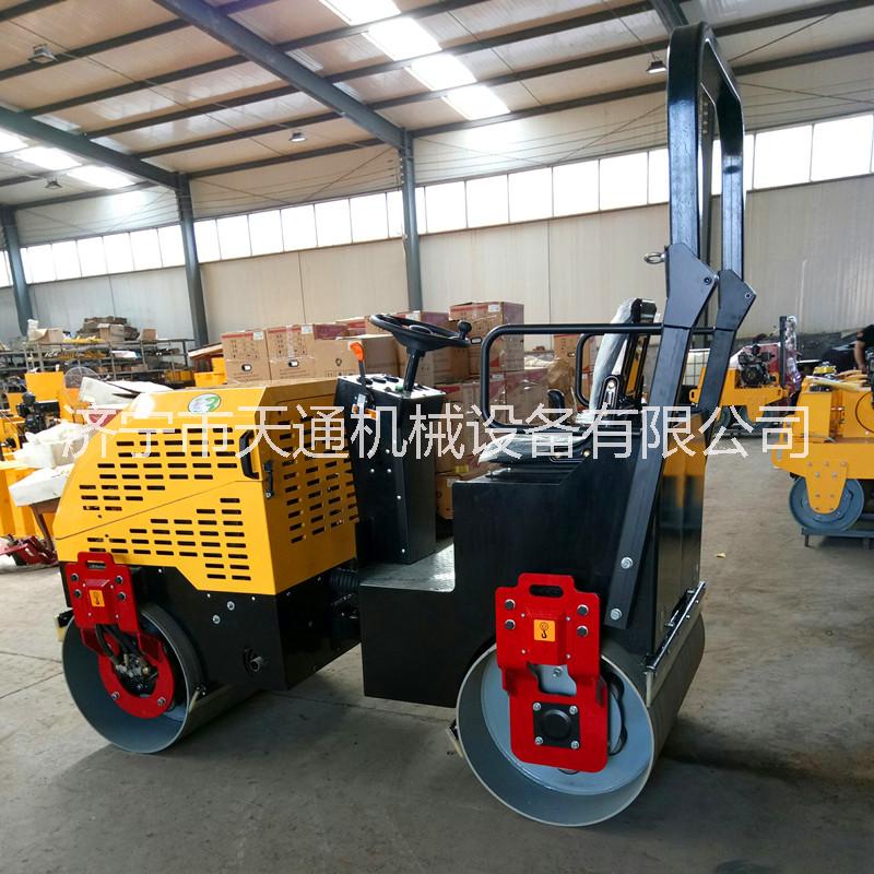 1.5噸駕駛型壓路機(jī)圖片/1.5噸駕駛型壓路機(jī)樣板圖 (4)