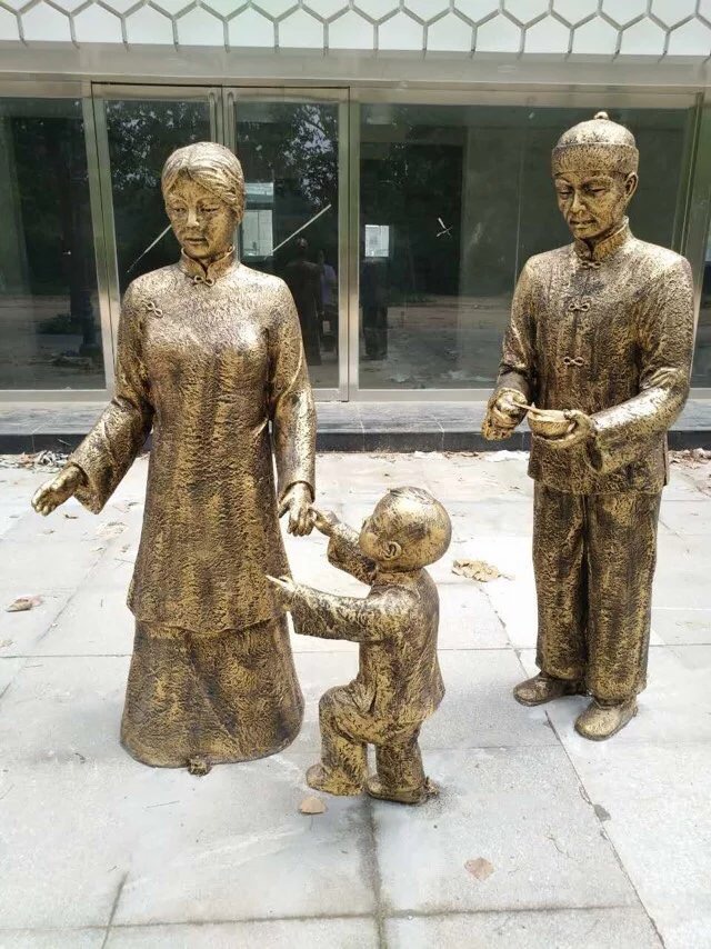 現(xiàn)代人物雕塑圖片/現(xiàn)代人物雕塑樣板圖 (1)