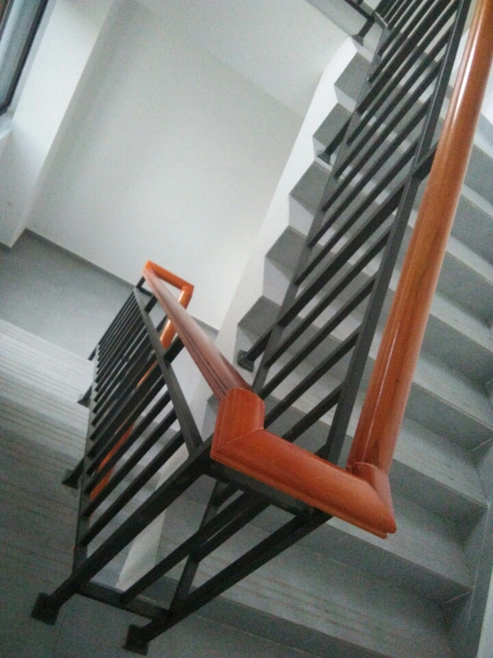 江西南昌樓梯扶手、靠墻扶手生產(chǎn)廠家安裝定做咨詢電話