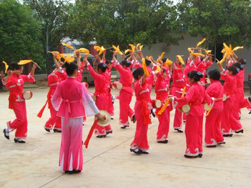 武漢腰鼓隊，很值得你信任的腰鼓隊