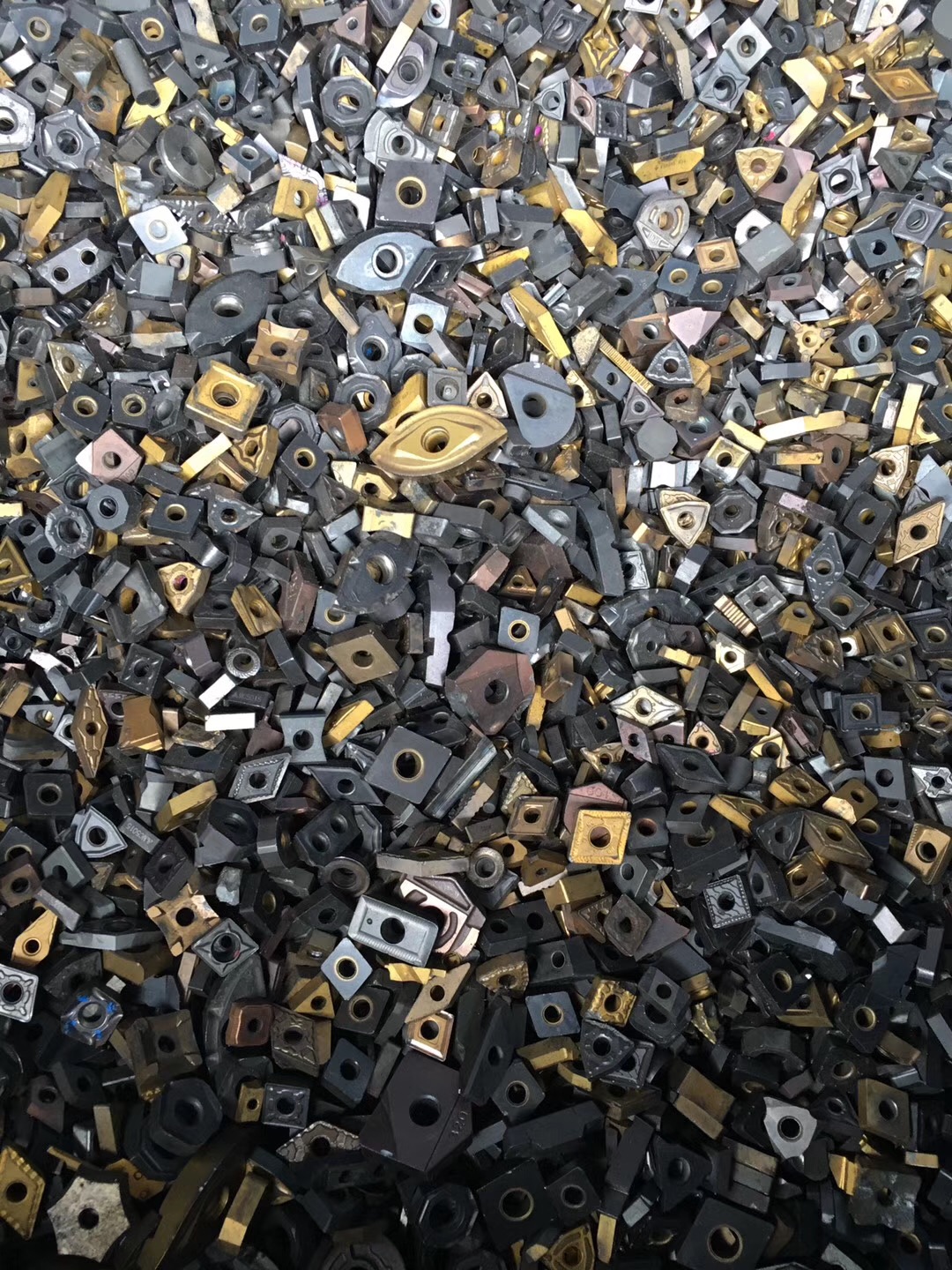 廢舊鎢鋼圖片/廢舊鎢鋼樣板圖 (3)