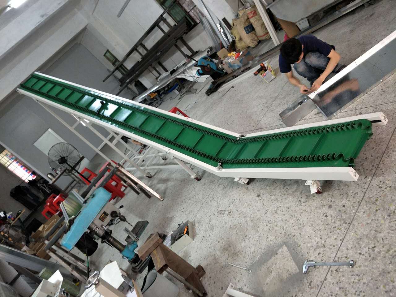 輸送帶報(bào)價(jià)  輸送帶供應(yīng)商 輸送帶批發(fā) 輸送帶傳送帶 爬坡輸送帶