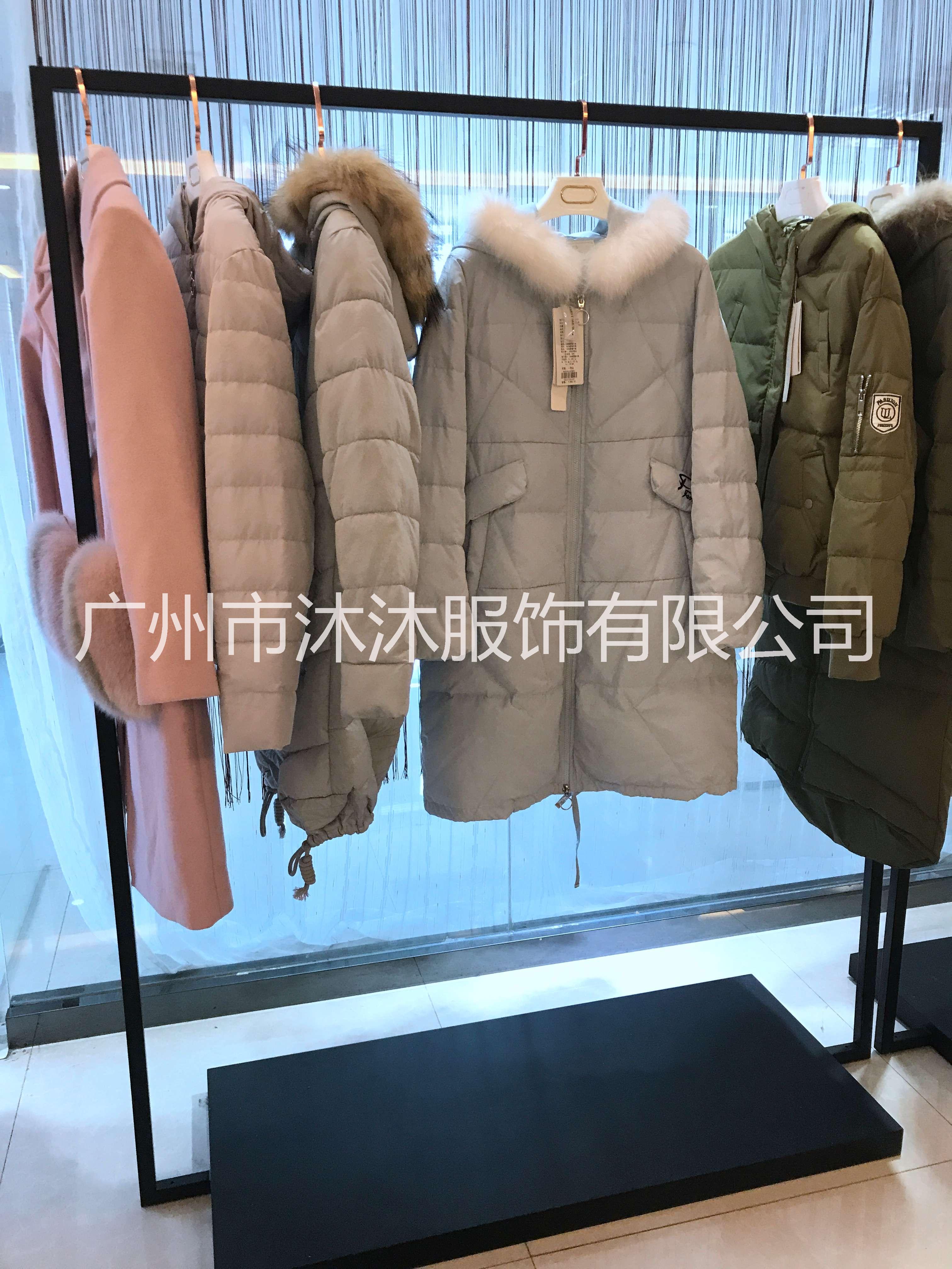 伊袖女装品牌折扣批发沐沐服饰 品牌女装折扣批发尾货一手货源