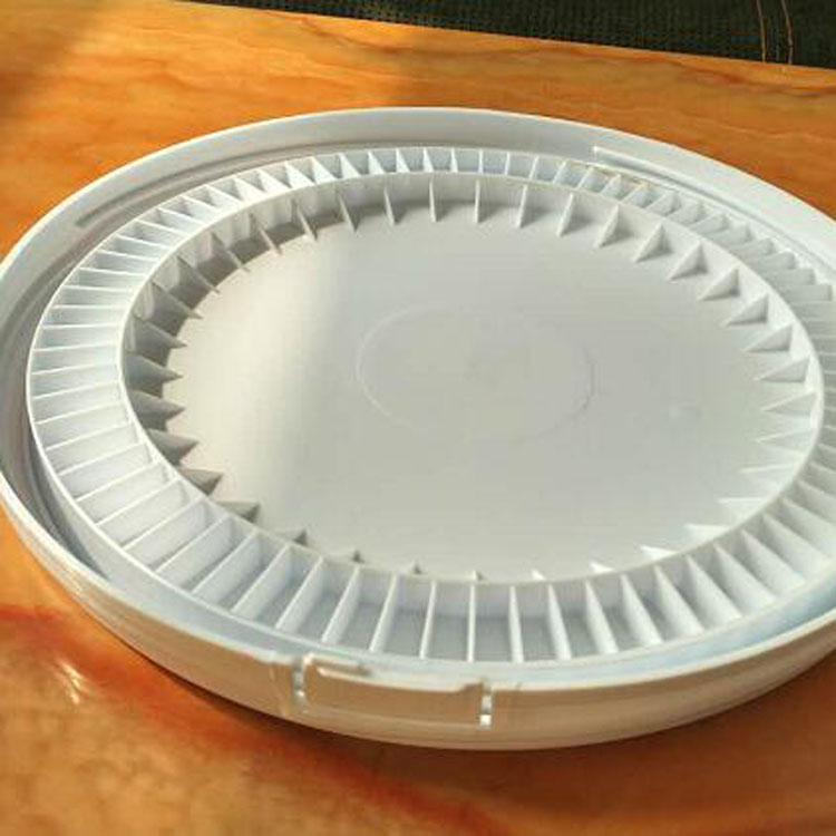 供應(yīng)20升塑料桶/20升注塑桶/德州春源塑料制品有限公司