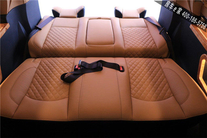 奔馳v級改裝商務(wù)房車圖片