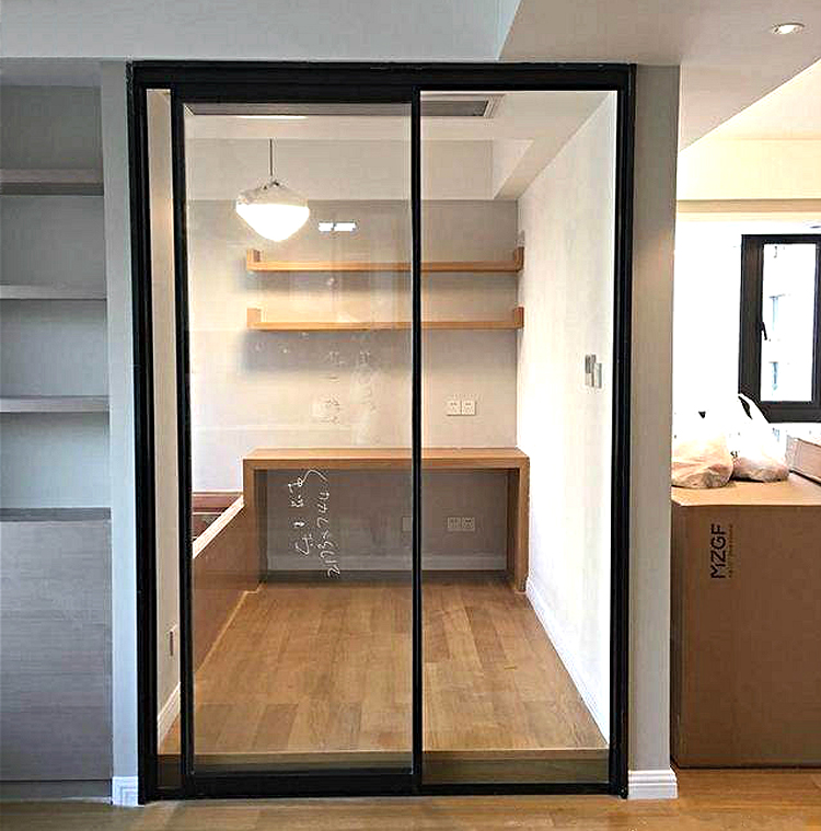 云南窄邊玻璃移門報(bào)價(jià)， 云南黑框玻璃門陽(yáng)臺(tái)推拉門廠家， 云南鋁合金推拉門批發(fā)，黑框廚房移門