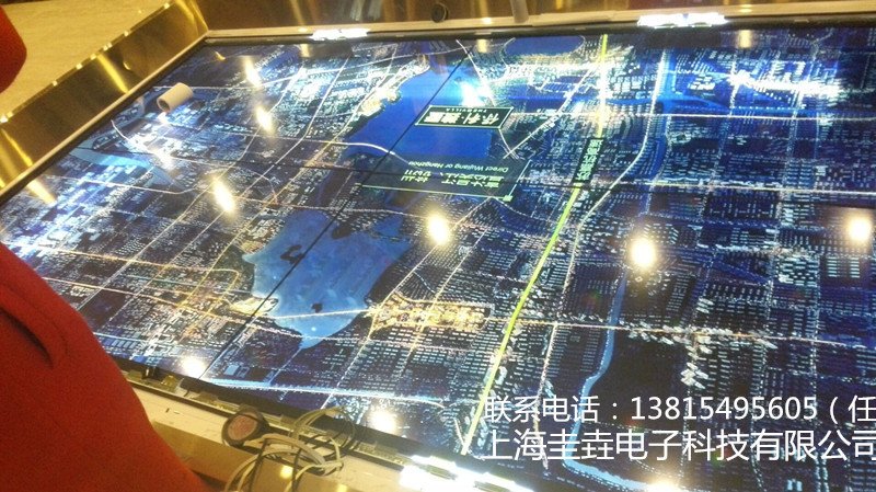 60寸2*2透明拼接屏圖片