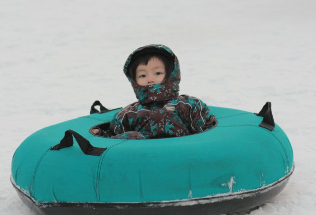 临沂市滑雪圈价格轻舟橡皮艇厂家供应厂家