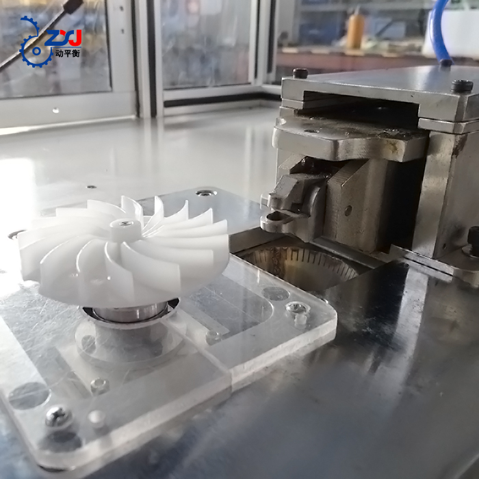 動平衡機圖片/動平衡機樣板圖 (4)