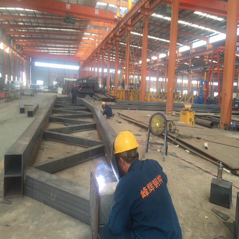 峰輝鋼結(jié)構(gòu)管桁架鋼材批發(fā)直銷峰輝鋼材圖片