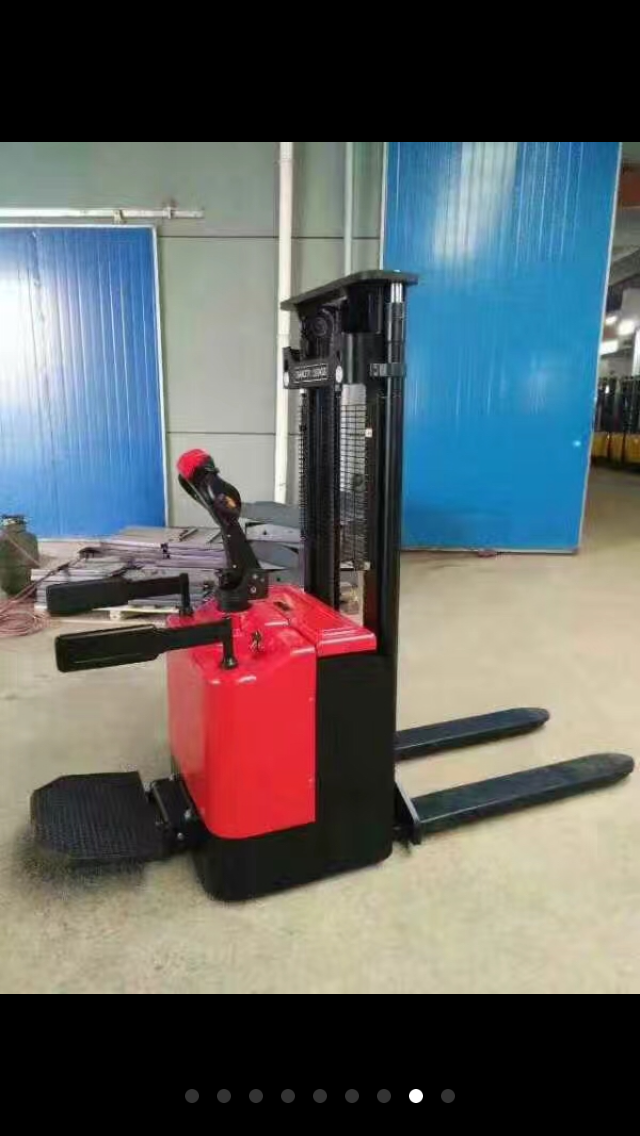 全電動(dòng)搬運(yùn)車(chē)圖片