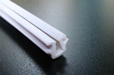 生產(chǎn)玻璃密封條銷售 硅膠密封條 三口密封條廠家 硅膠密封條直銷