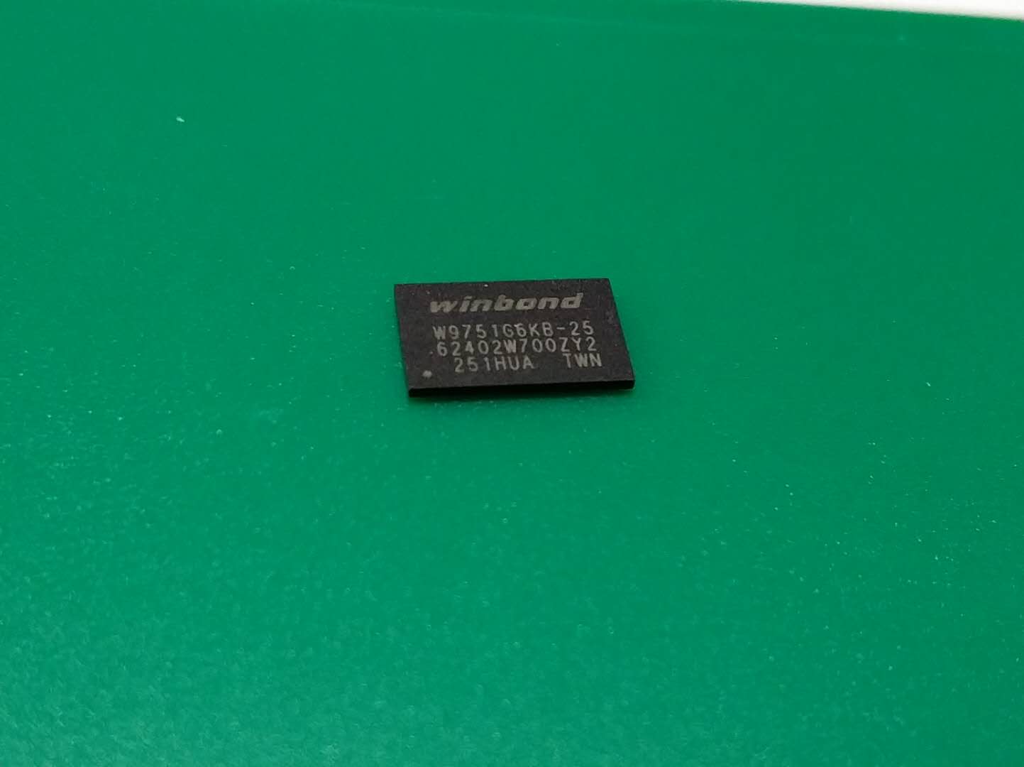 全新HYNIX芯片圖片