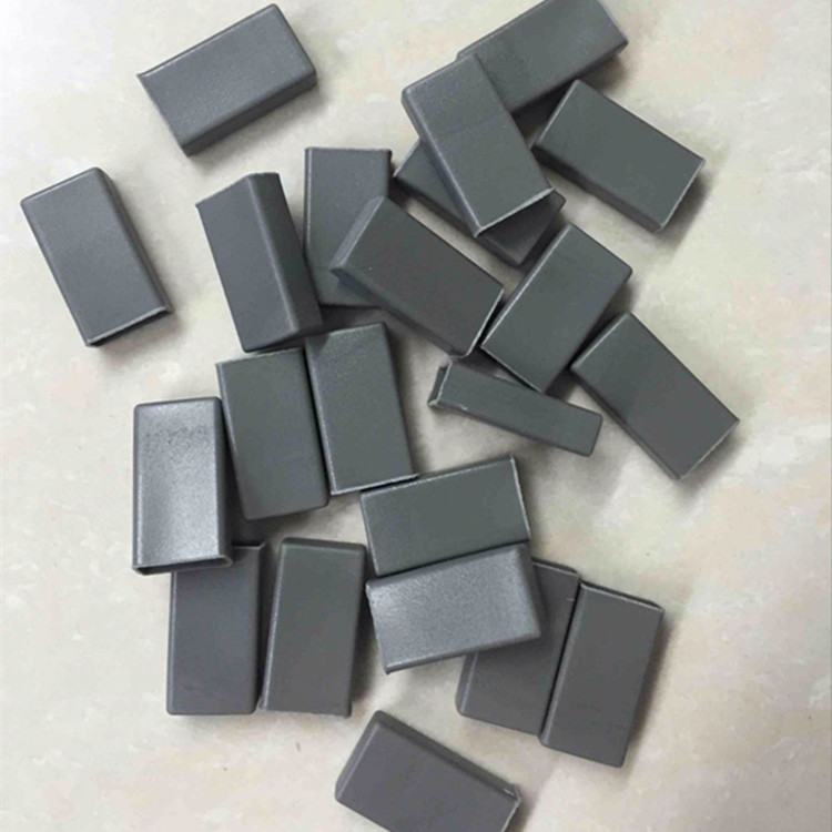 導(dǎo)熱絕緣矽膠帽套 耐高溫散熱硅膠套管定制 三極管硅膠保護(hù)套批發(fā)