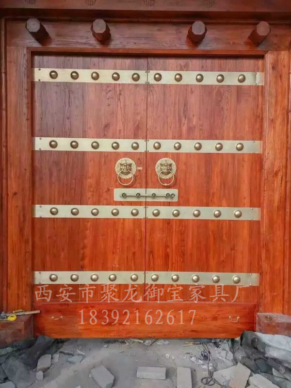 西安榆木大門圖片