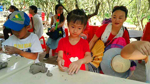 學(xué)生戶外活動(dòng)圖片/學(xué)生戶外活動(dòng)樣板圖 (2)