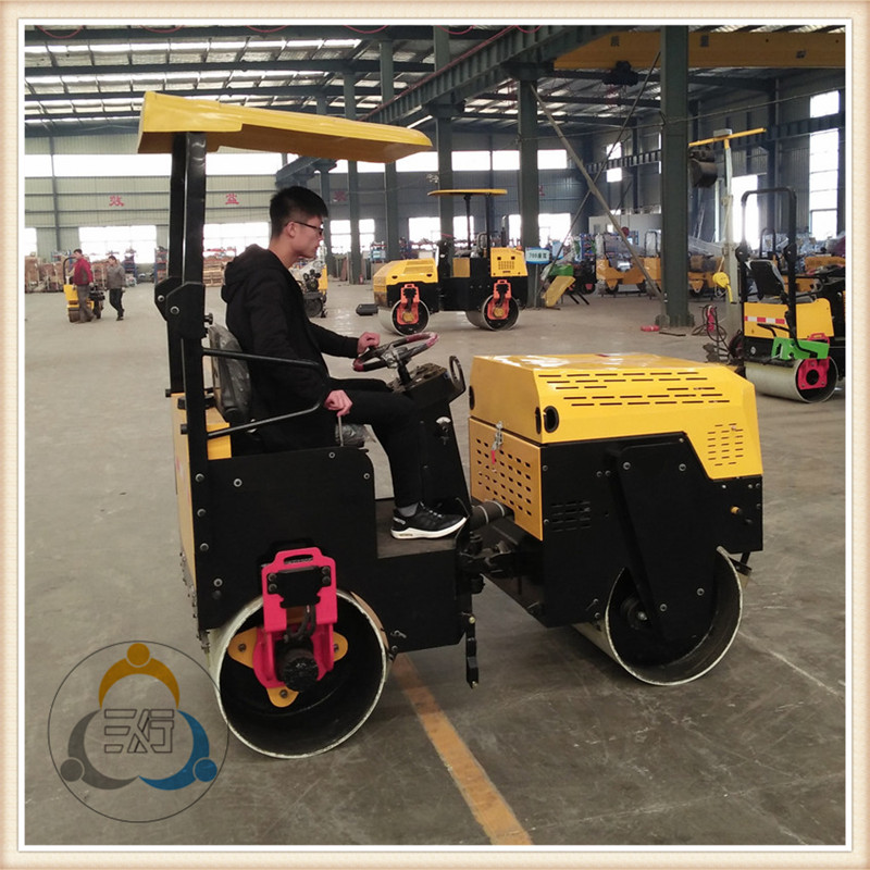 小型雙鋼輪壓路機(jī)廠家圖片/小型雙鋼輪壓路機(jī)廠家樣板圖 (2)
