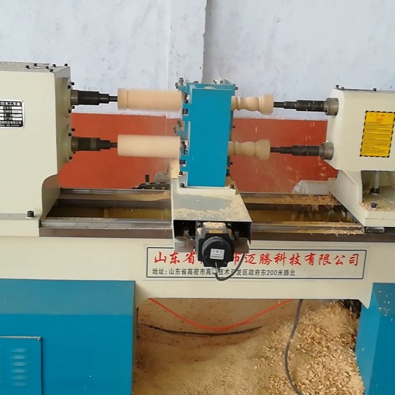 雙軸雙刀數(shù)控木工車床圖片