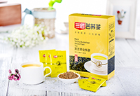 三匠黑苦蕎全株茶采用涼山高寒山區(qū)所產稀有黑苦蕎麥、莖、葉、花混合制作而成。