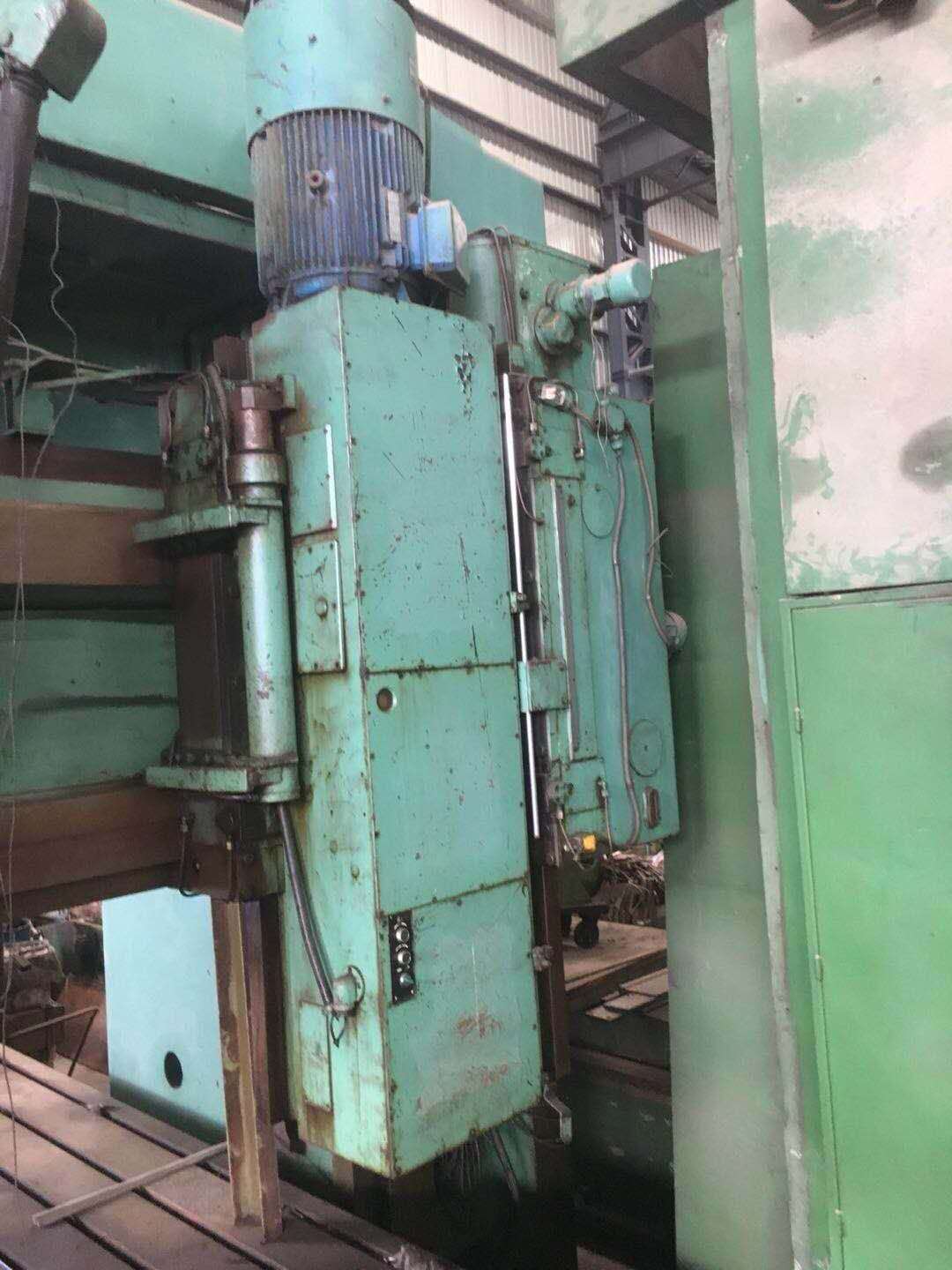 出售高質(zhì)工作臺2.5*8米龍門銑鏜床北京機床廠98年少用可試機