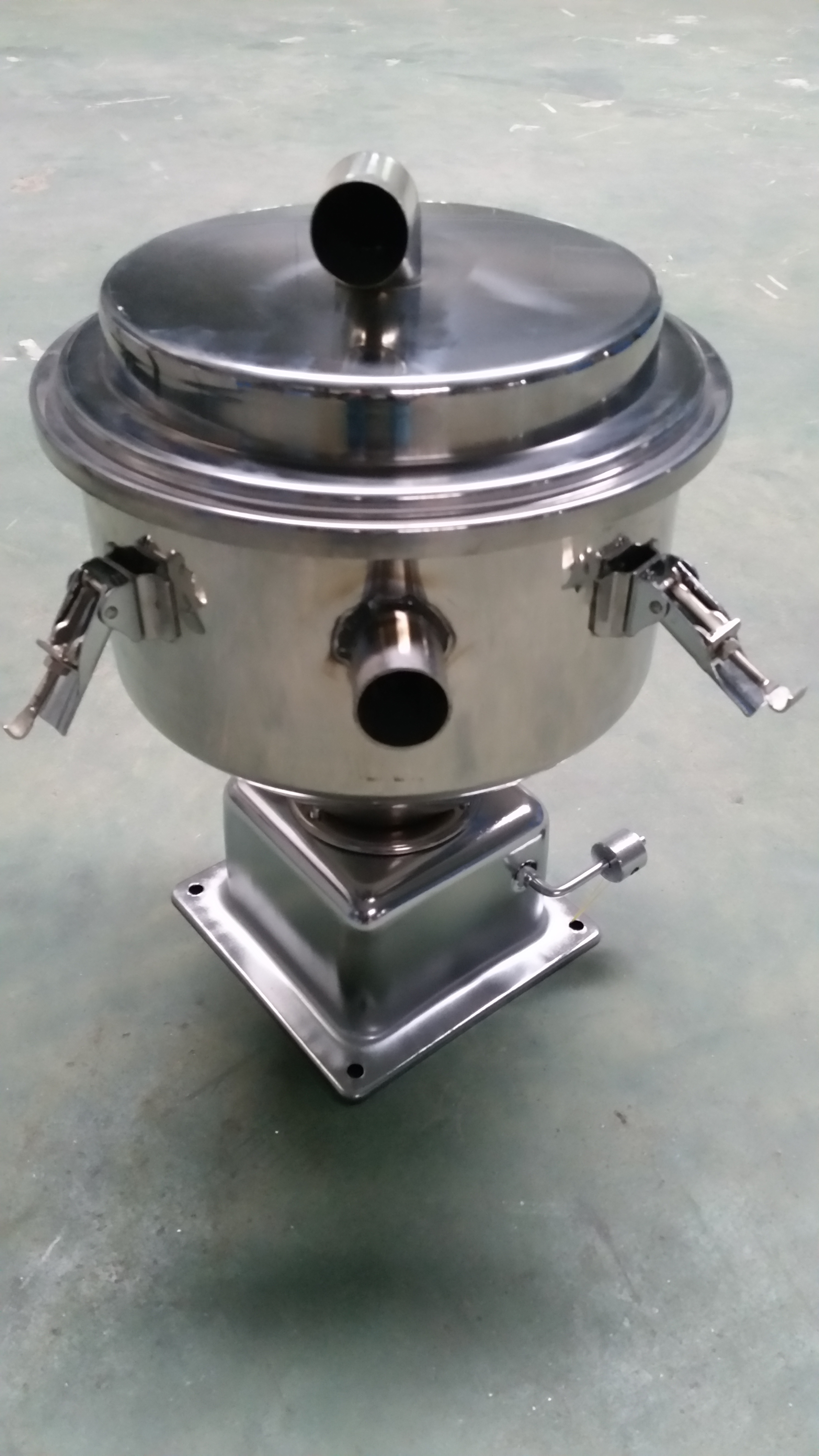 信泰變壓器 真空料斗 色母機(jī)底座圖片