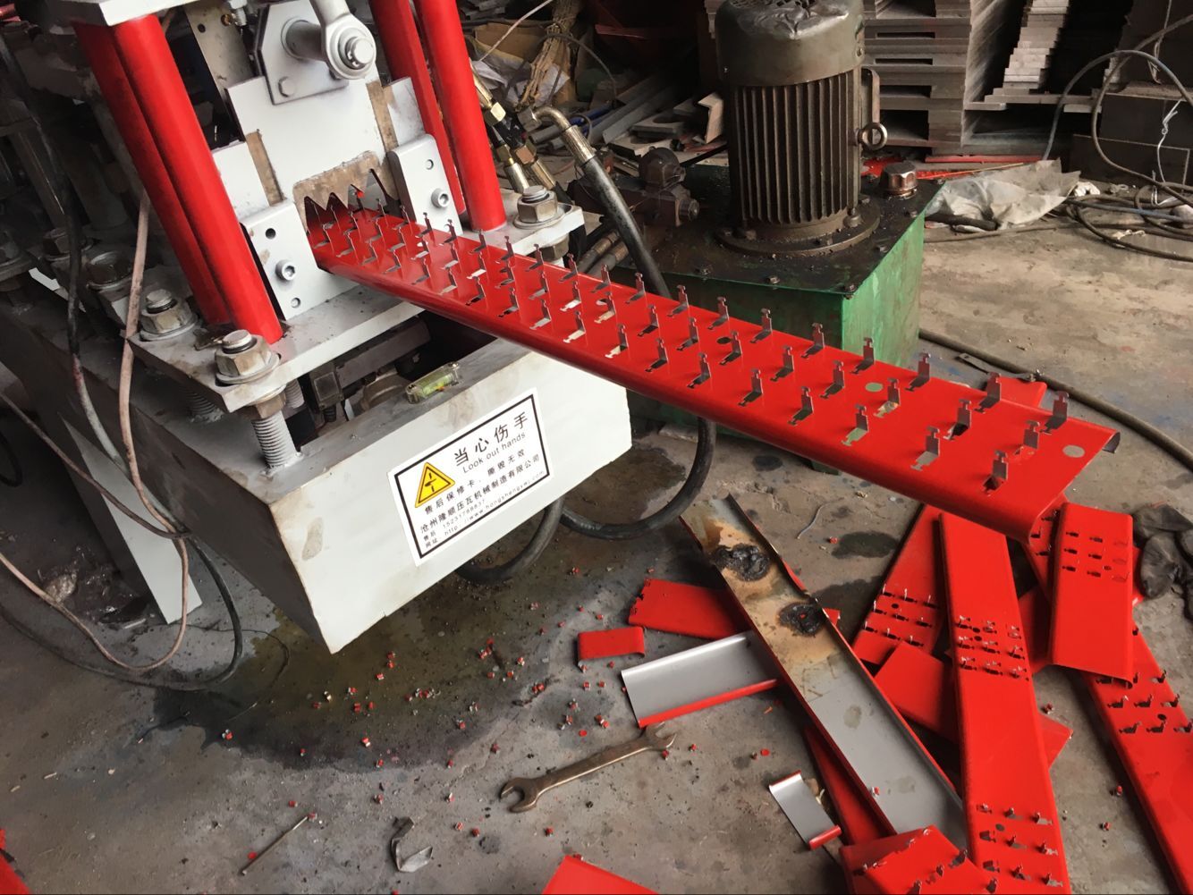 沖孔扣扳機(jī)圖片/沖孔扣扳機(jī)樣板圖 (4)