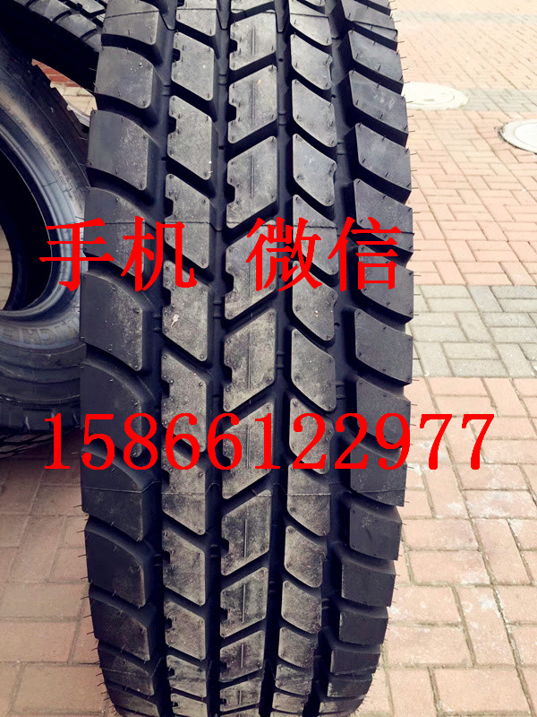 米其林吊车轮胎445/95R25 385/95R25起重机轮胎全钢真空轮胎图片