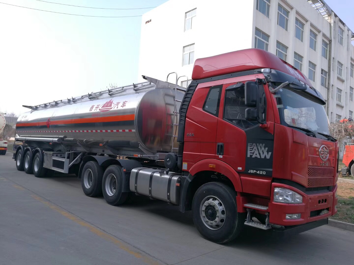 铝合金油罐车 油槽车 油罐车