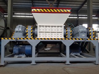 濟寧市田農(nóng)機械有限公司雙軸撕碎機