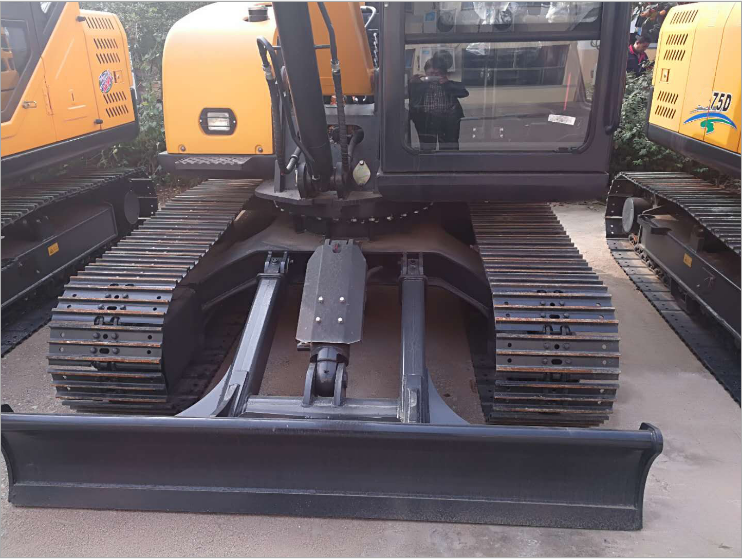 九江微型挖掘機租賃公司圖片