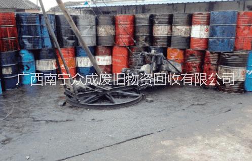 南寧專業(yè)上門回收廢齒輪油 廢液壓油價(jià)錢 廢液壓油回收機(jī)油