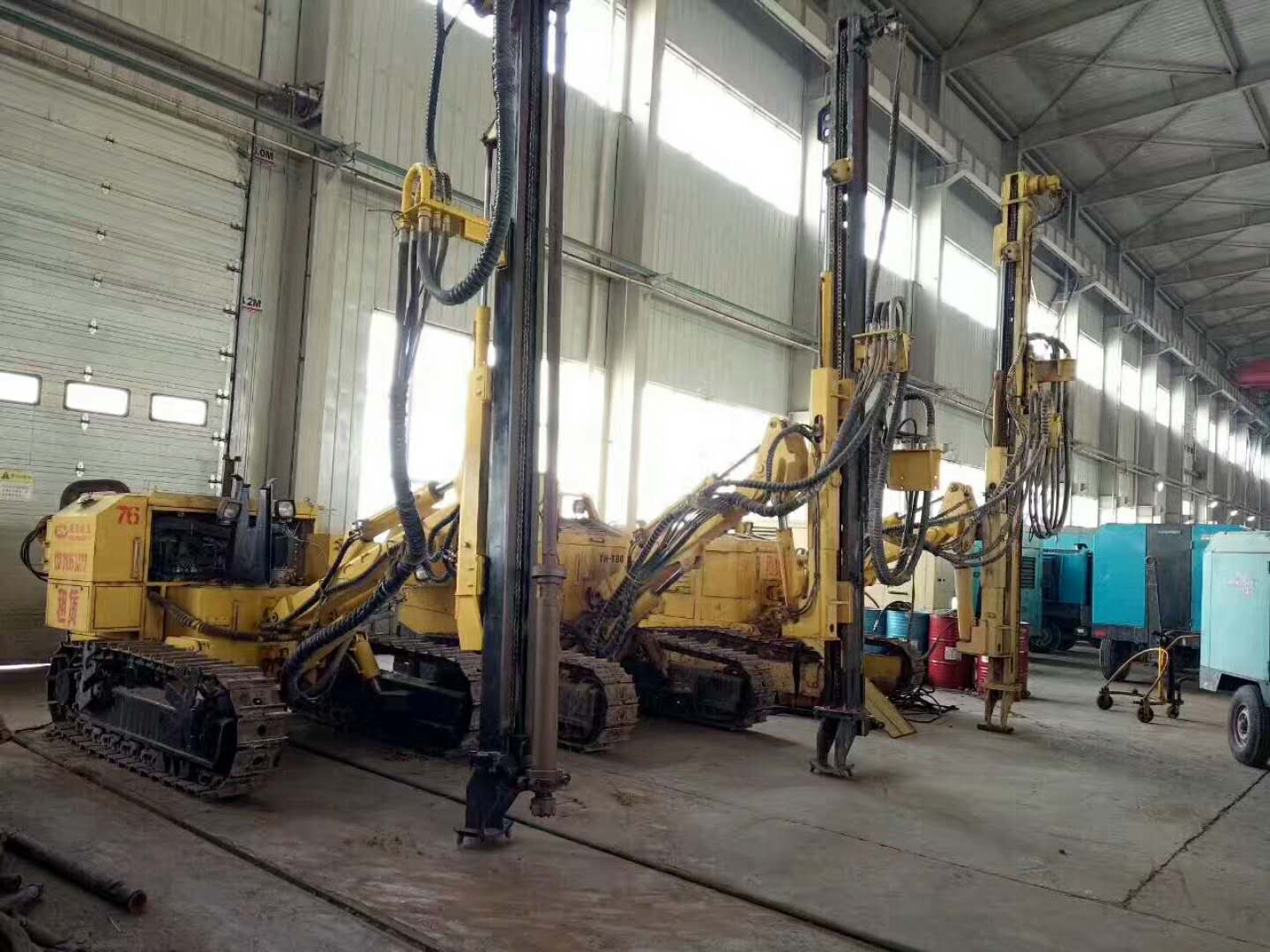 370履帶式全液壓潛孔鉆機(jī)圖片/370履帶式全液壓潛孔鉆機(jī)樣板圖 (3)