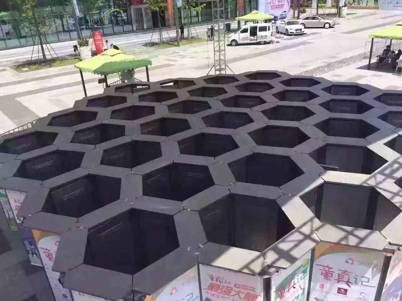 蜂巢迷宮出租圖片