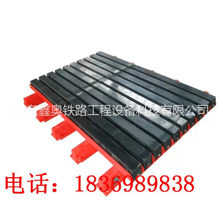 廠家制作帶式輸送機煤礦用 緩沖床 廠家直銷生產(chǎn)緩沖床 各種角度槽形