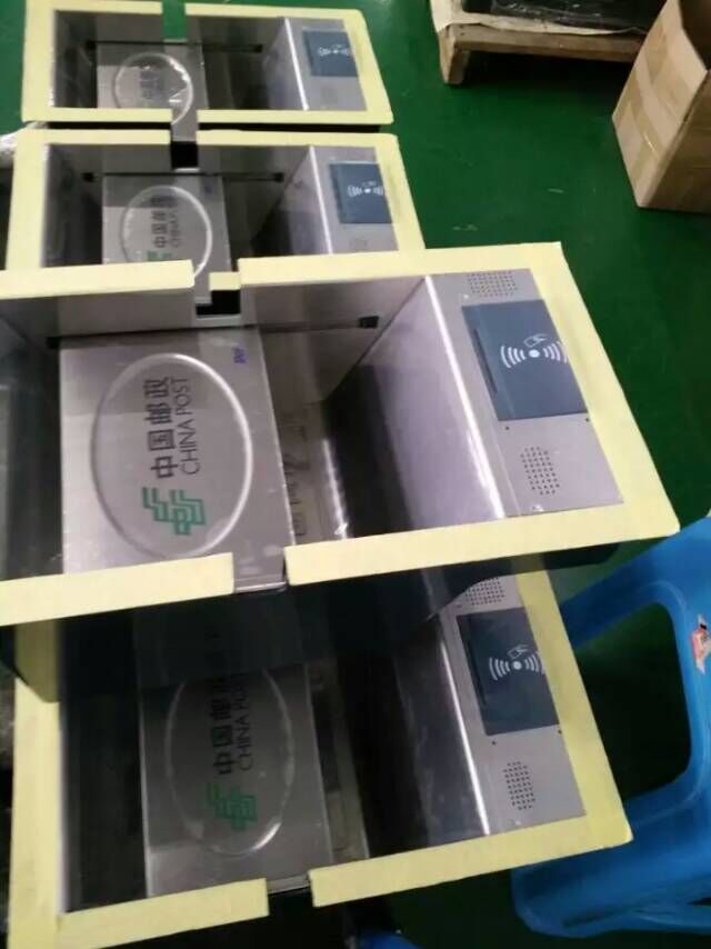 銀行現(xiàn)金柜員專用取款槽-收銀槽圖片