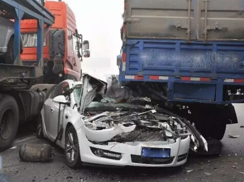 報(bào)廢汽車(chē)圖片/報(bào)廢汽車(chē)樣板圖 (2)