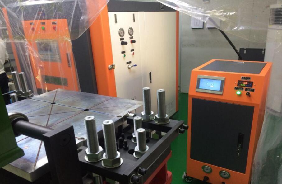 廣東東莞固態(tài)硅膠轉(zhuǎn)液態(tài)硅膠供料機(jī)圖片