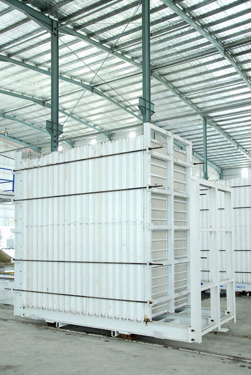 隔墻板機(jī)械設(shè)備圖片