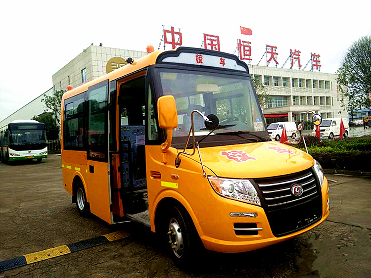 東風(fēng)校車圖片/東風(fēng)校車樣板圖 (3)