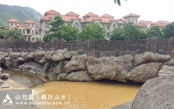 假山 仿木裝飾客天下園區(qū)生態(tài)景觀圖片