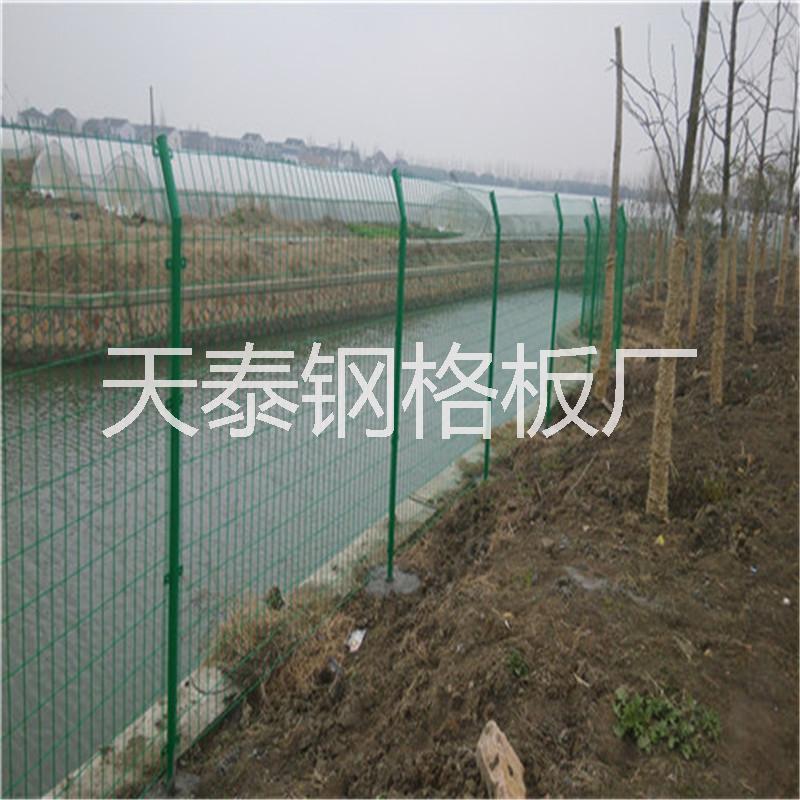 護(hù)欄網(wǎng)圖片/護(hù)欄網(wǎng)樣板圖 (2)