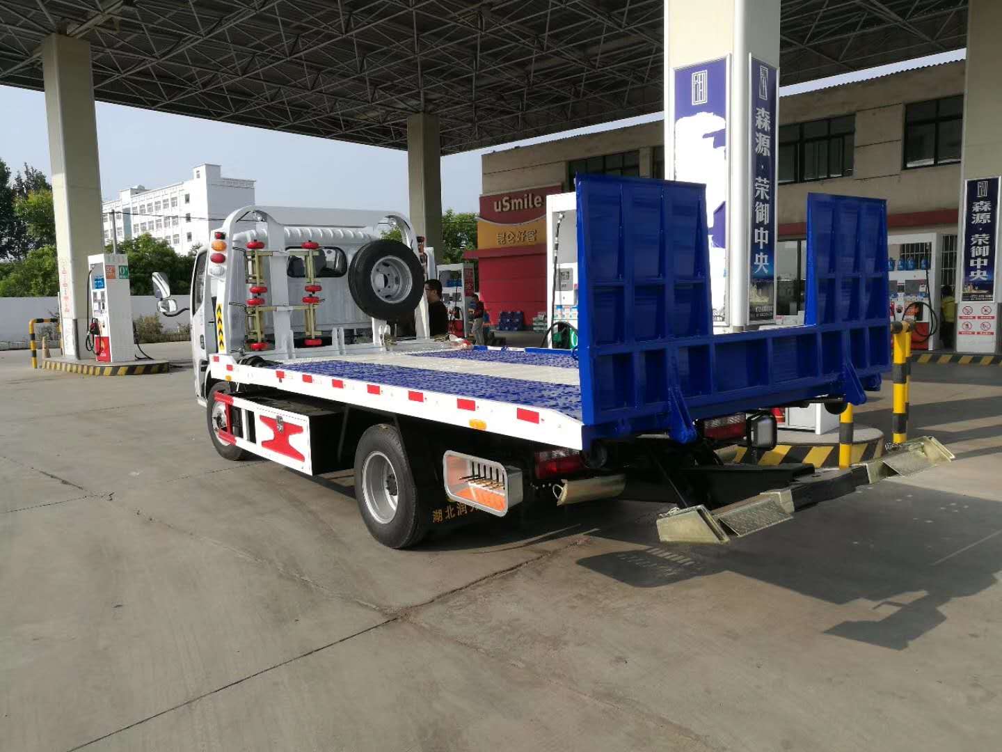 湖北廠家直銷 道路清障車救援車拖車價(jià)格 東風(fēng)道路清障車救援車拖車