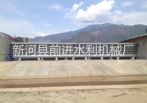 水利鋼壩閘門   液壓?jiǎn)㈤]機(jī)圖片