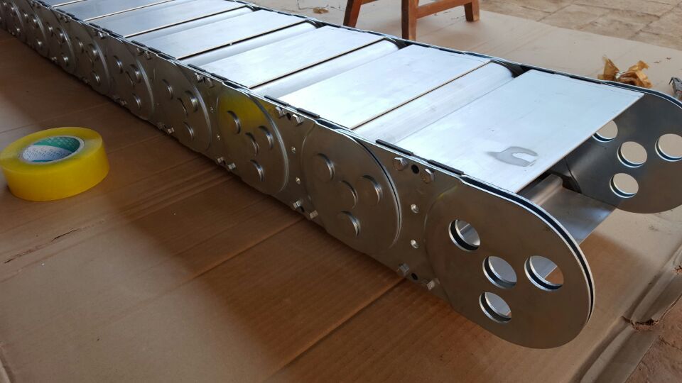 南陽全封閉鋼鋁拖鏈-鹽山振凱機床附件