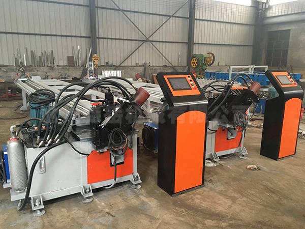 沖孔機(jī)圖片/沖孔機(jī)樣板圖 (4)