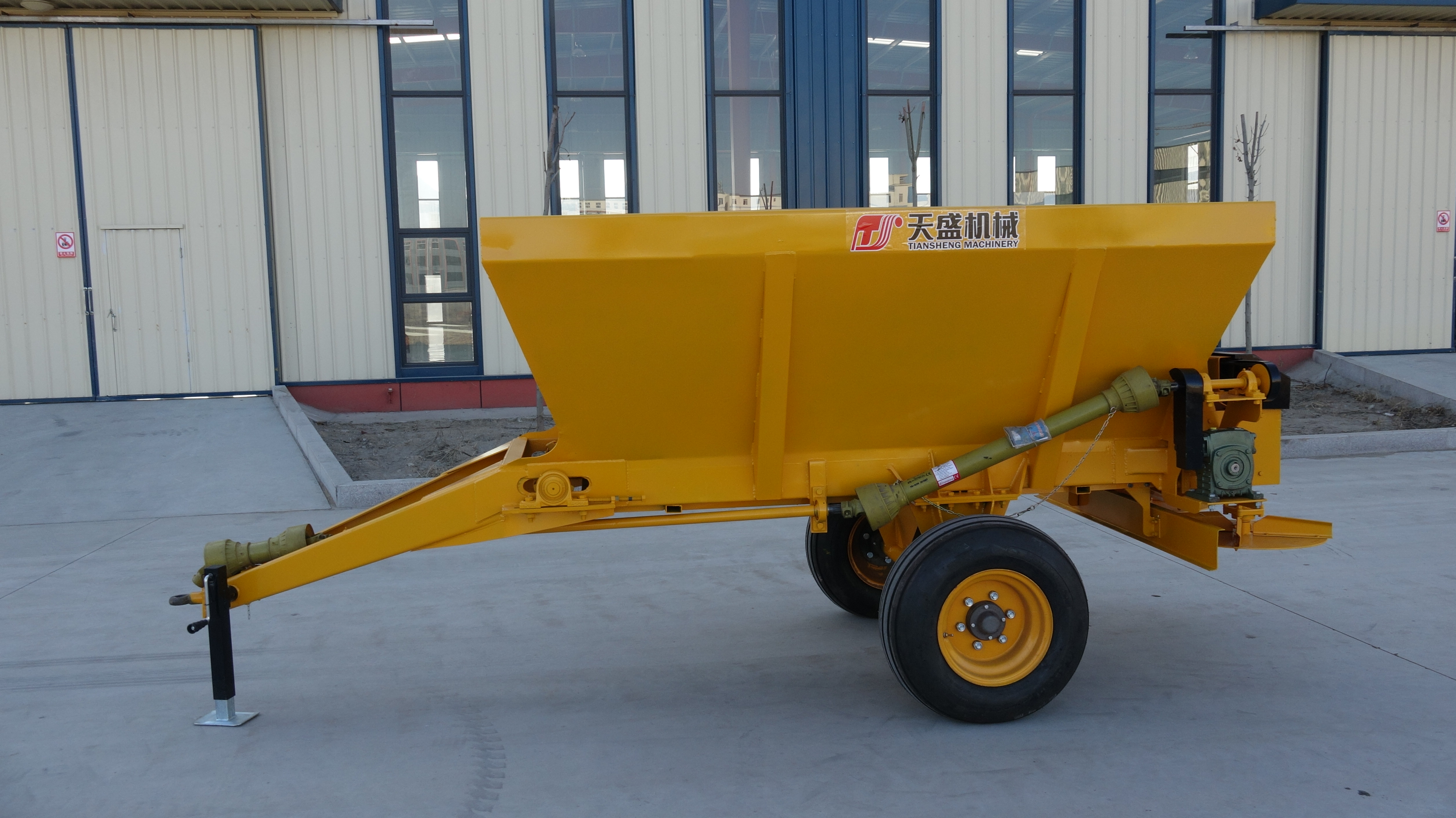 新型撒肥機，新型揚糞機圖片/新型撒肥機，新型揚糞機樣板圖 (3)